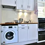 Romantic Studio In Center Of Paris